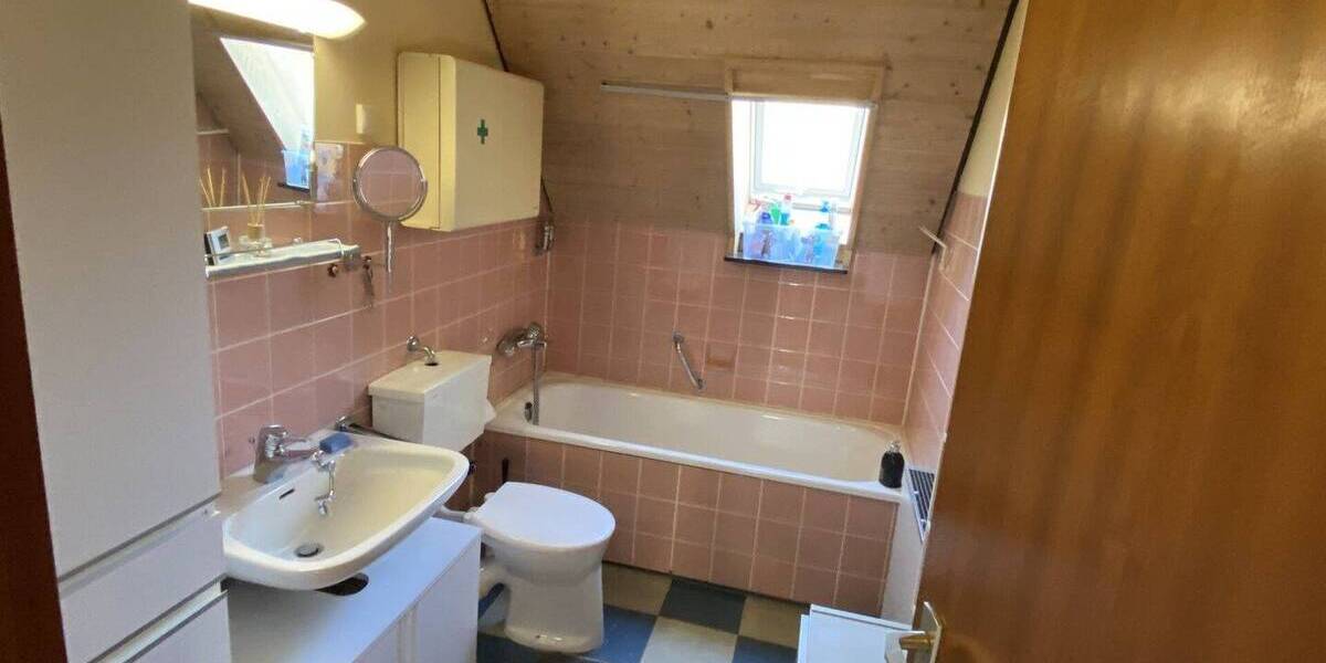 Einfamilienhaus Burghaslach Fürstenforst - 5 Zimmer, 127 m&sup2;, 229.000&euro; | Angebot:26064998