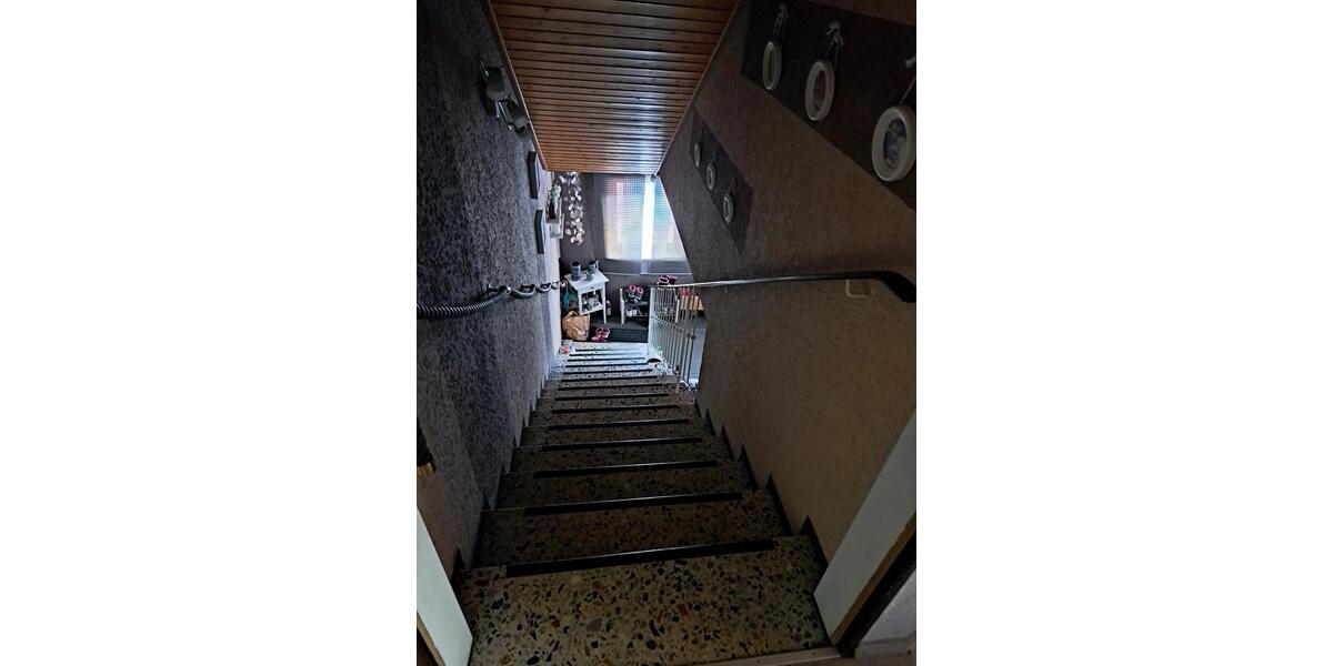 Einfamilienhaus Oberaurach - 8 Zimmer, 155.000&euro; | Angebot:23138902