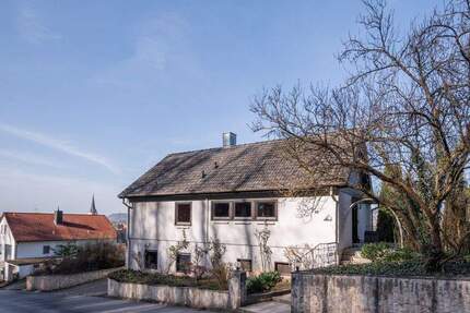 Haus Eltmann - 8 Zimmer, 140 m&sup2;, 295.000&euro; | Angebot:25909245