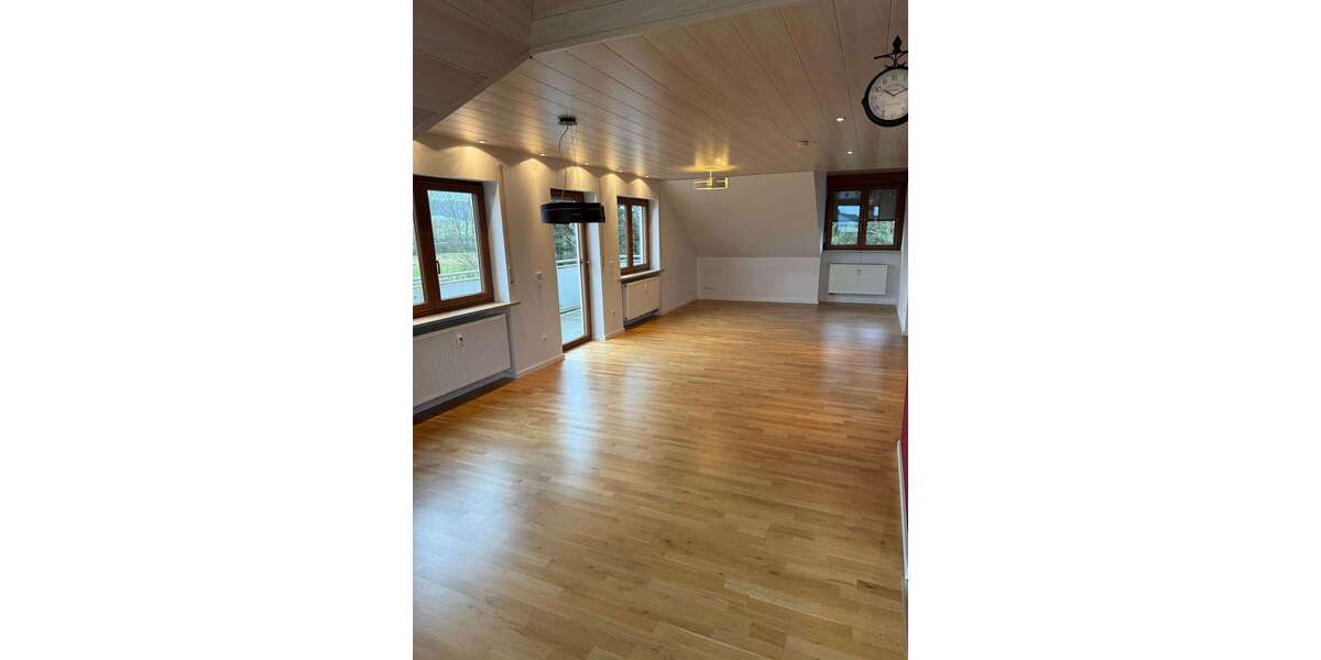 Etagenwohnung Rattelsdorf - 4 Zimmer, 126 m&sup2;, 900&euro; | Angebot:26831800