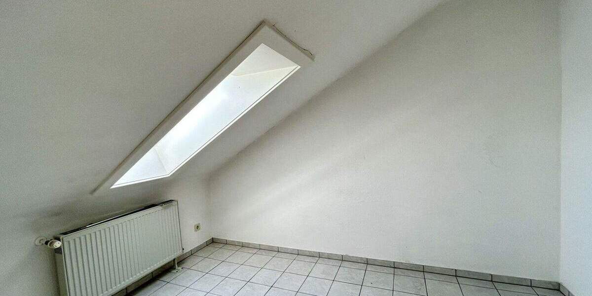 Mehrfamilienhaus, Wohnhaus Adelsdorf/Neuhaus Neuhaus - 6 Zimmer, 179 m&sup2;, 569.000&euro; | Angebot:25701568