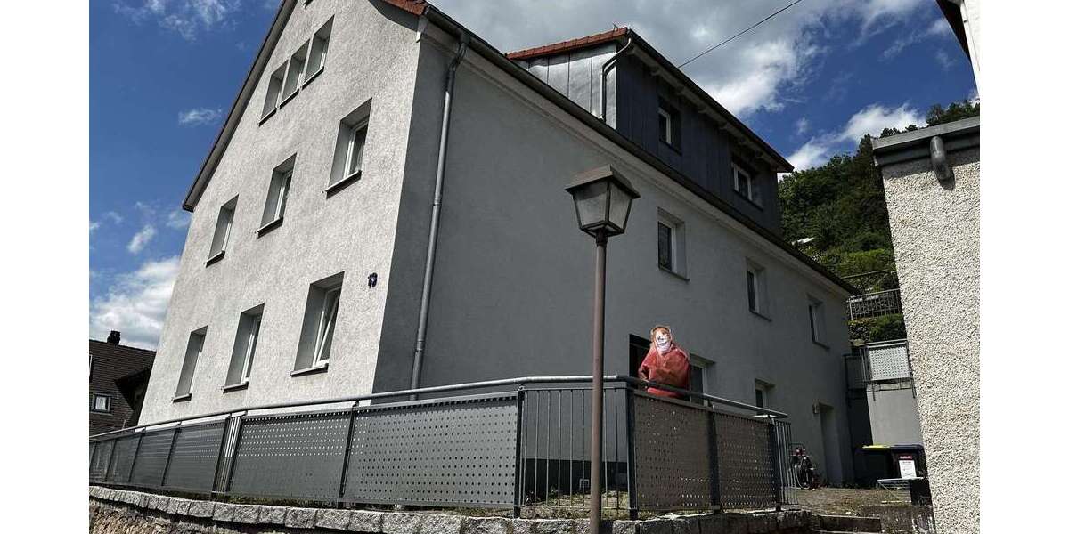 Einfamilienhaus Wiesenttal - 11 Zimmer, 280 m&sup2;, 323.000&euro; | Angebot:26901183