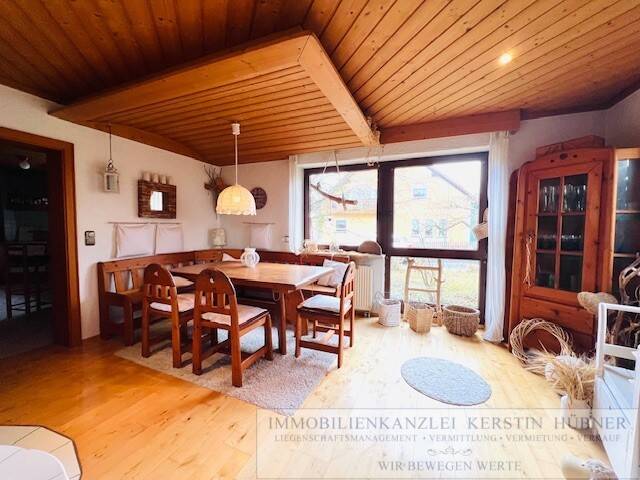 Einfamilienhaus Burgebrach - 6 Zimmer, 196 m&sup2;, 650.000&euro; | Angebot:26092050