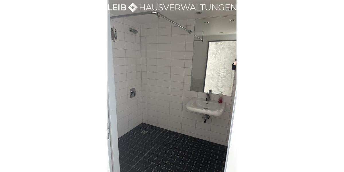 Etagenwohnung Bamberg Am Bruderwald - 2 Zimmer, 63 m&sup2;, 700&euro; | Angebot:25923402