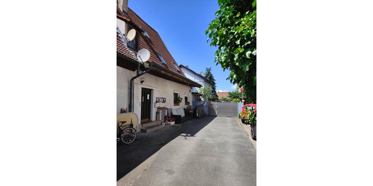 Mehrfamilienhaus, Wohnhaus Hallstadt - 14 Zimmer, 210 m&sup2;, 195.000&euro; | Angebot:26935180