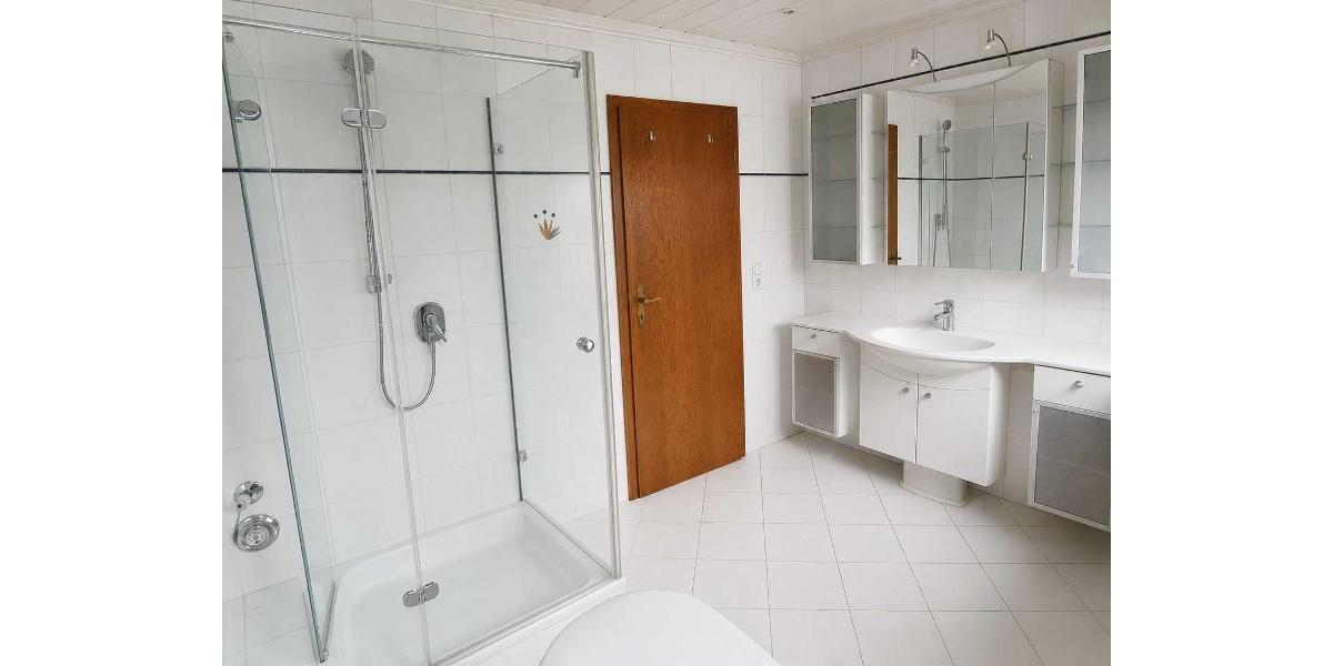 3 Zi. Wohnung im EG mit Terrasse, Gartenmktbenutzung und Garage - Etagenwohnung Hessdorf | Angebot:27314099
