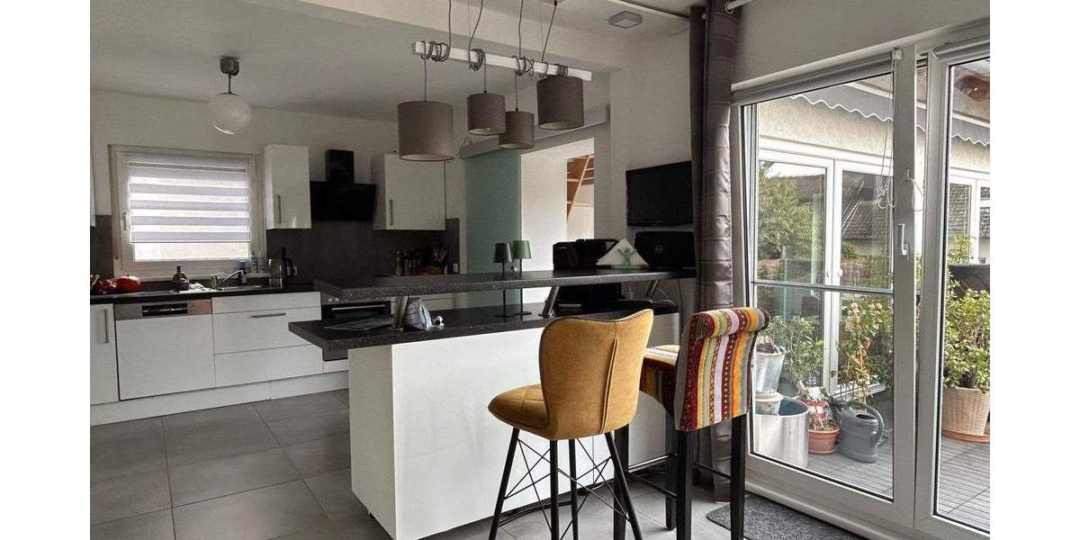 Etagenwohnung Wachenroth - 4 Zimmer, 132 m&sup2;, 299.000&euro; | Angebot:25700813