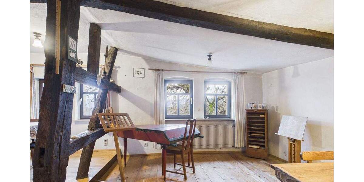 Einfamilienhaus Rentweinsdorf Sendelbach - 8 Zimmer, 268 m&sup2;, 390.000&euro; | Angebot:25696962