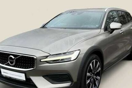 Volvo V60 Cross Country 117.293 km 26.900 &euro; Bamberg 96052