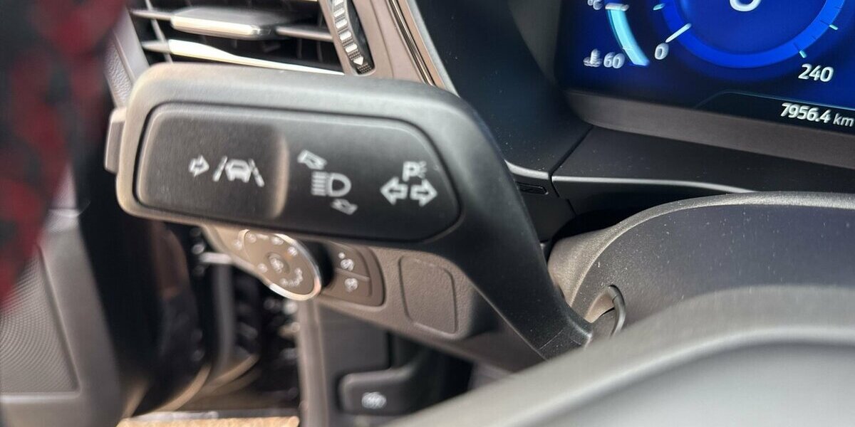 Ford Focus Turnier ST-Line X *AHK//Head-up/Navi/SHZG/PD 7.956 km 23.780 &euro; Bamberg 96052