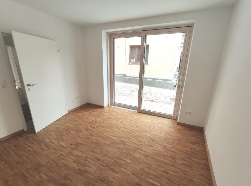 ERSTBEZUG nach Sanierung - Einfamilienhaus mit großer Terrasse und Garage - Einfamilienhaus Pommersfelden | Angebot:21473448