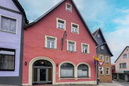 Haus Hollfeld - 7 Zimmer, 200 m&sup2;, 375.000&euro; | Angebot:26326151