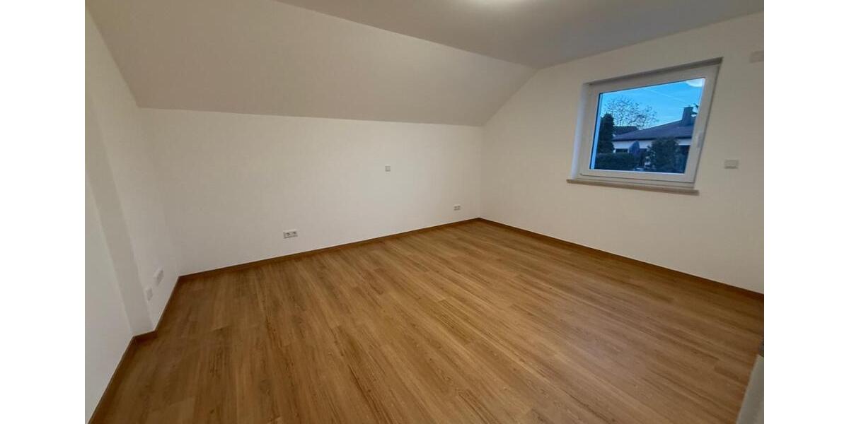 Maisonettenwohnung Adelsdorf - 3 Zimmer, 94 m&sup2;, 1.400&euro; | Angebot:25098639