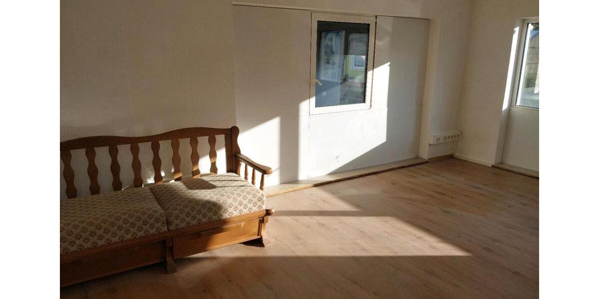 Erdgeschoßwohnung Heiligenstadt in Oberfranken - 5 Zimmer, 141 m&sup2;, 799&euro; | Angebot:25926244