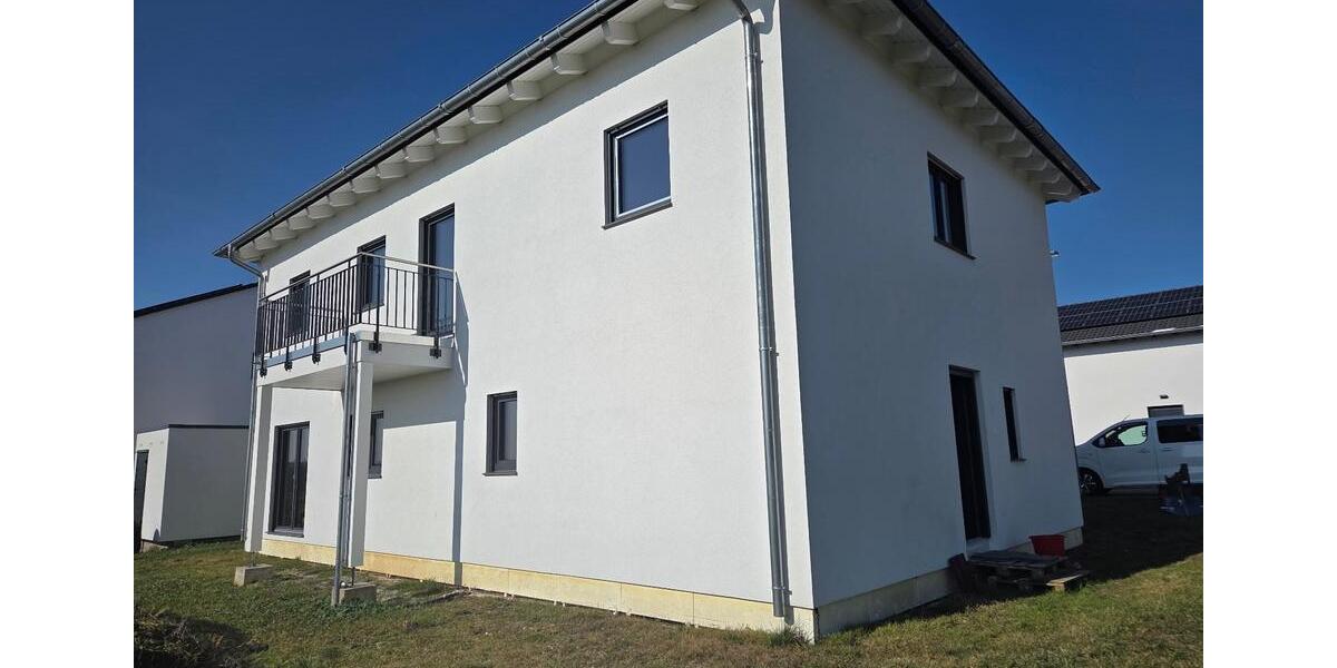 Einfamilienhaus Scheßlitz - 8 Zimmer, 200 m&sup2;, 399.000&euro; | Angebot:25830926