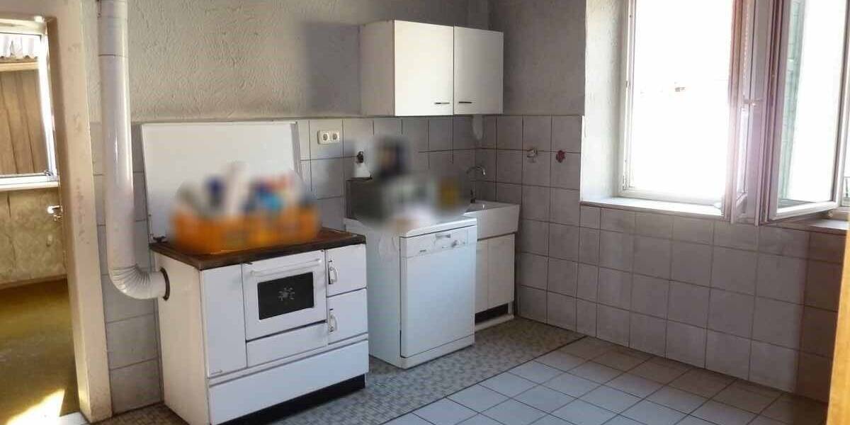 Mehrfamilienhaus, Wohnhaus Sand - 9 Zimmer, 275 m&sup2;, 275.000&euro; | Angebot:26930956