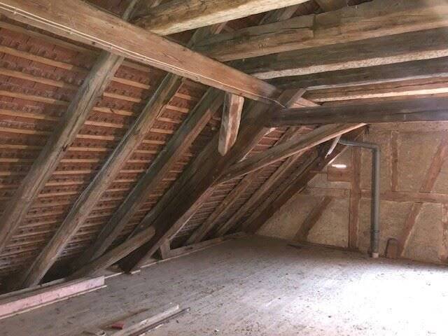 Mehrfamilienhaus, Wohnhaus Schlüsselfeld Aschbach - 9 Zimmer, 273 m&sup2;, 265.000&euro; | Angebot:25678474