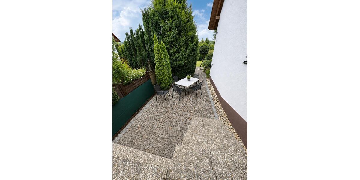 Doppelhaushälfte Effeltrich - 5 Zimmer, 152 m&sup2;, 650.000&euro; | Angebot:27263559