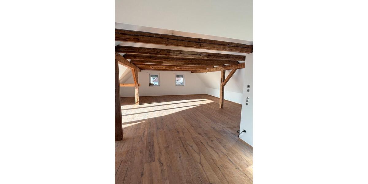 Maisonettenwohnung Burghaslach - 2.5 Zimmer, 106 m&sup2;, 1.200&euro; | Angebot:25812645