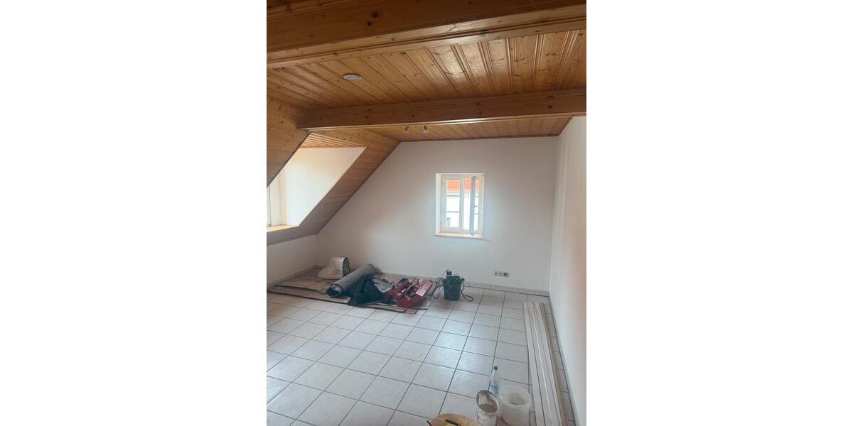 Etagenwohnung Altendorf - 2.5 Zimmer, 65 m&sup2;, 850&euro; | Angebot:26033522