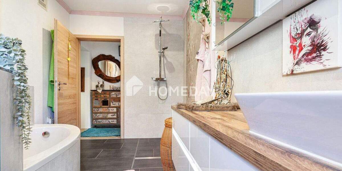 Bauernhaus, Landhaus Rentweinsdorf Sendelbach - 1 Zimmer, 340 m&sup2;, 469.000&euro; | Angebot:25702496