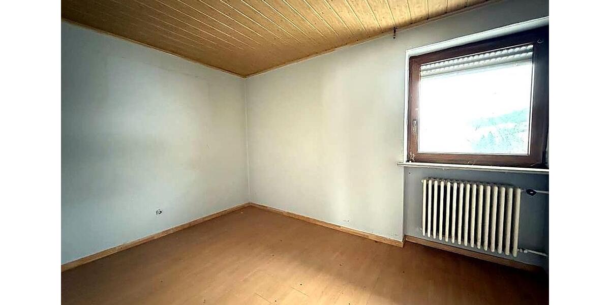 Einfamilienhaus Scheßlitz - 8 Zimmer, 315 m&sup2;, 189.000&euro; | Angebot:26636938