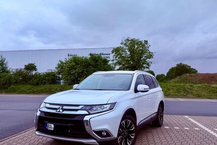 Mitsubishi Outlander 176.000 km 10.999 &euro; Bamberg 96052