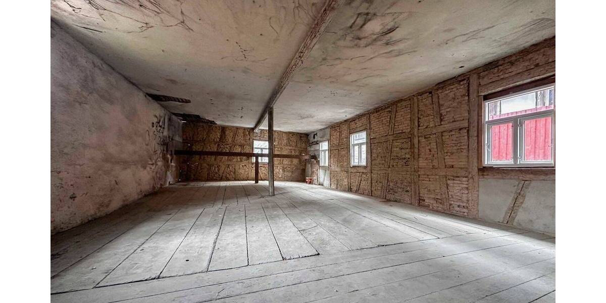 Mehrfamilienhaus, Wohnhaus Hollfeld - 7 Zimmer, 200 m&sup2;, 375.000&euro; | Angebot:26307639