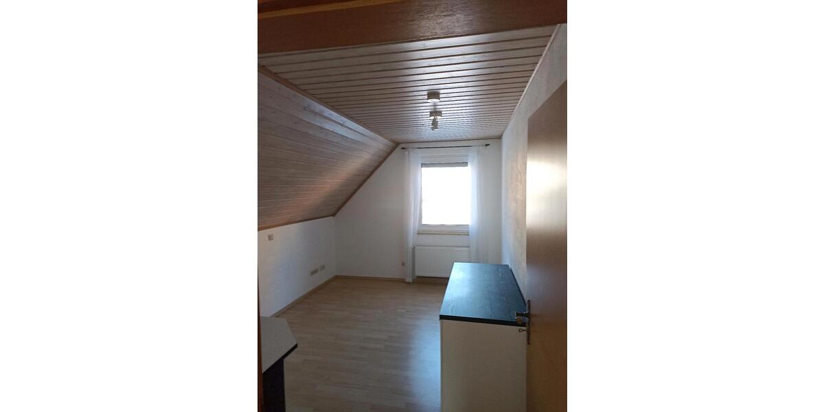 Dachgeschoßwohnung Bad Staffelstein - 3 Zimmer, 70 m&sup2;, 450&euro; | Angebot:25977242