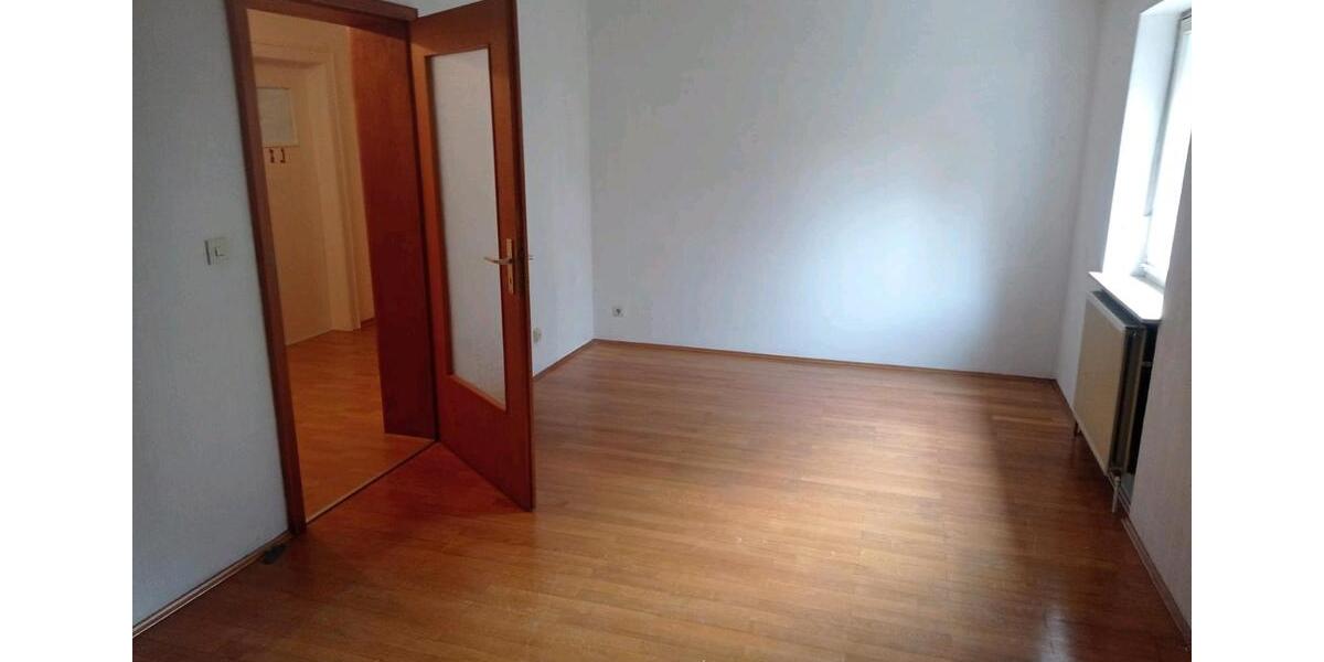 Erdgeschoßwohnung Stegaurach - 5 Zimmer, 108 m&sup2;, 750&euro; | Angebot:25392056