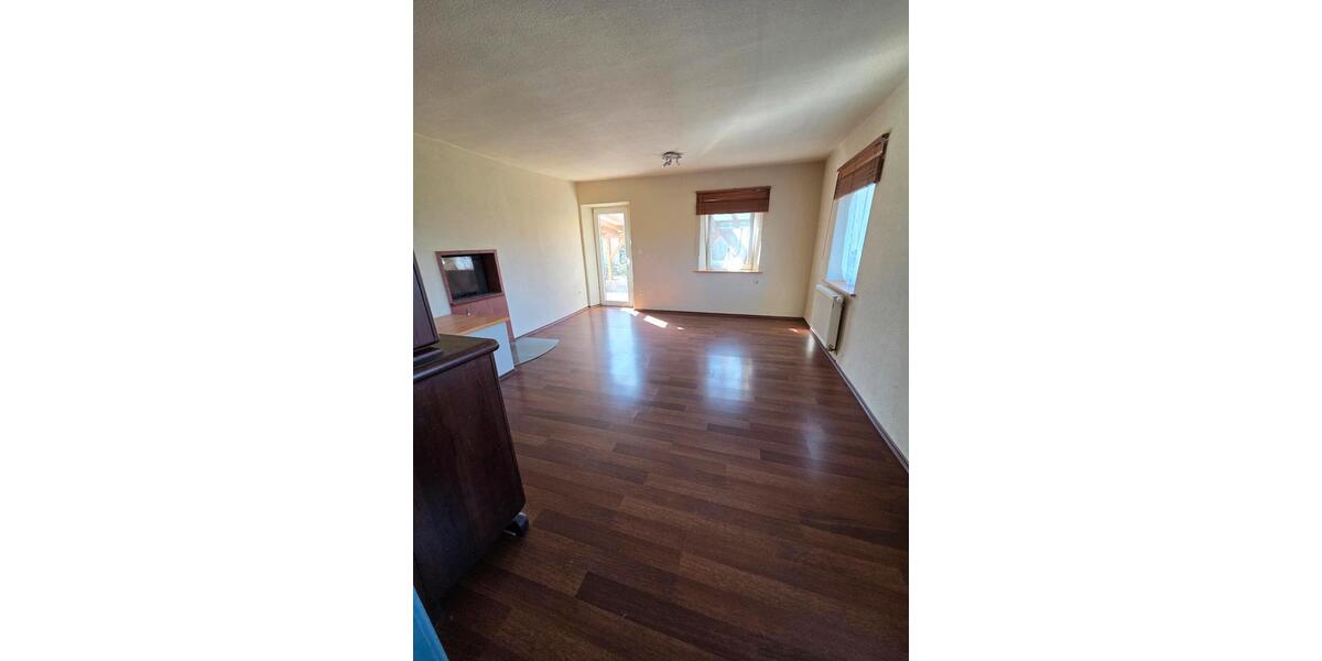 Bauernhaus, Landhaus Untermerzbach - 12 Zimmer, 160 m&sup2;, 235.000&euro; | Angebot:26192303