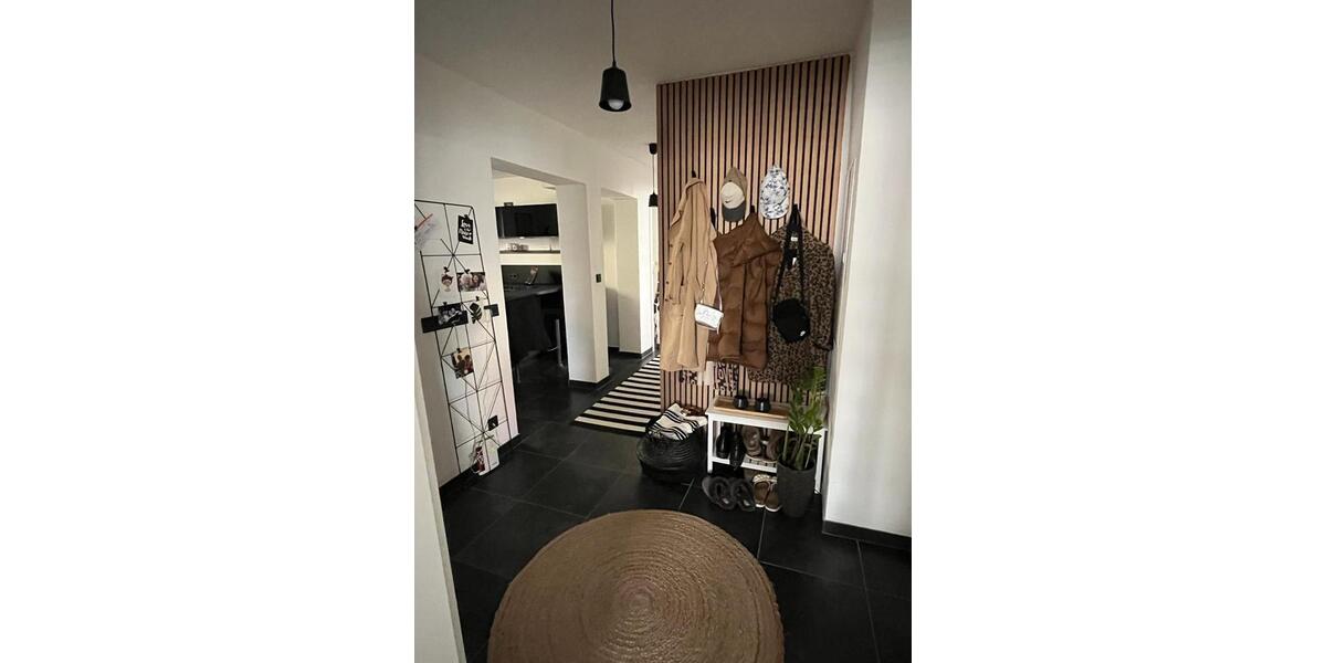 Erdgeschoßwohnung Hallstadt - 3 Zimmer, 90 m&sup2;, 500&euro; | Angebot:26632552