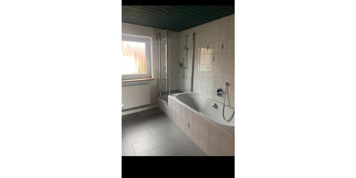 Doppelhaushälfte Rauhenebrach - 3 Zimmer, 140 m&sup2;, 900&euro; | Angebot:26168873