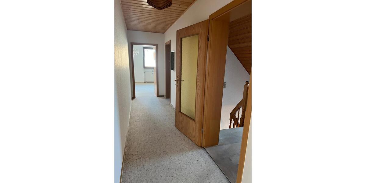 Einfamilienhaus Memmelsdorf - 7 Zimmer, 241 m&sup2;, 750.000&euro; | Angebot:26960803