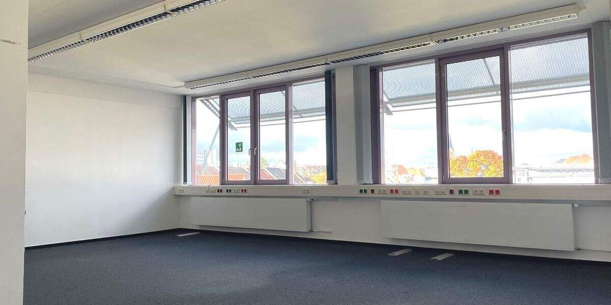 Gewerbeobjekt Bamberg Gereuth - 9 Zimmer, 355 m&sup2;, 3.750&euro; | Angebot:25680551