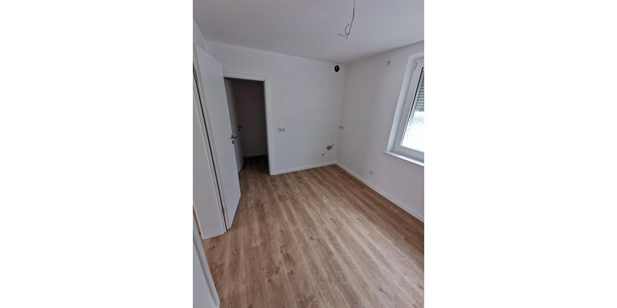 Etagenwohnung Mühlhausen - 3 Zimmer, 68 m&sup2;, 670&euro; | Angebot:26538647