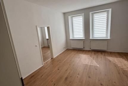Wohnung Adelsdorf - 3 Zimmer, 63 m&sup2;, 700&euro; | Angebot:25906780