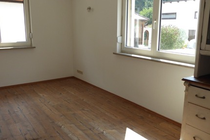 Saniertes Einfamilienhaus mit schönem Grundstück in idyllischer, ruhiger Lage von Baunach - Haus Baunach | Angebot:27247129