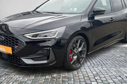 Ford Focus 2.400 km 35.877 &euro; Bamberg 96052