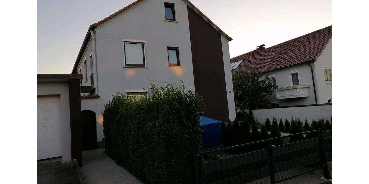 Mehrfamilienhaus, Wohnhaus Ebern - 10 Zimmer, 277 m&sup2;, 570.000&euro; | Angebot:27230322