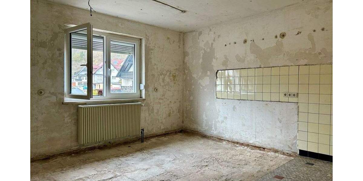 Einfamilienhaus Schlüsselfeld Aschbach - 9 Zimmer, 210 m&sup2;, 198.000&euro; | Angebot:25862875