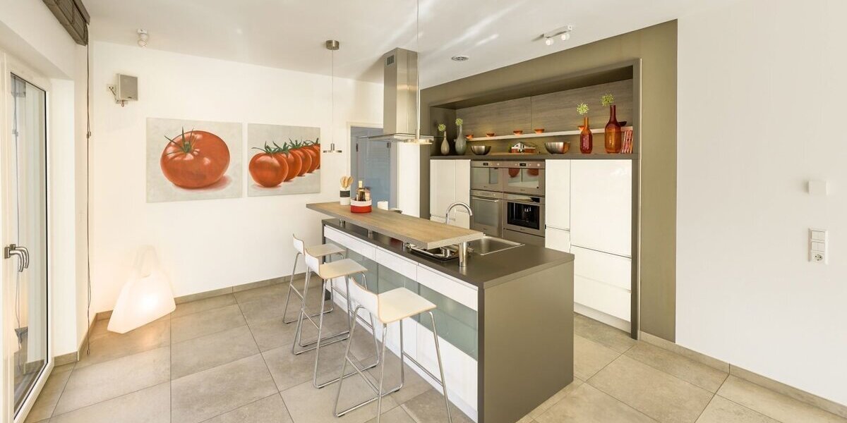 Individuelles Mehrfamilienhaus in Forchheim - Flexibles Wohnen mit allkauf Qualität und Service - Mehrfamilienhaus, Wohnhaus Forchheim | Angebot:27329657