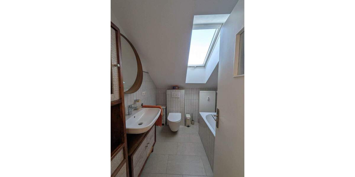 Etagenwohnung Hallstadt - 3 Zimmer, 64 m&sup2;, 240.000&euro; | Angebot:25672917