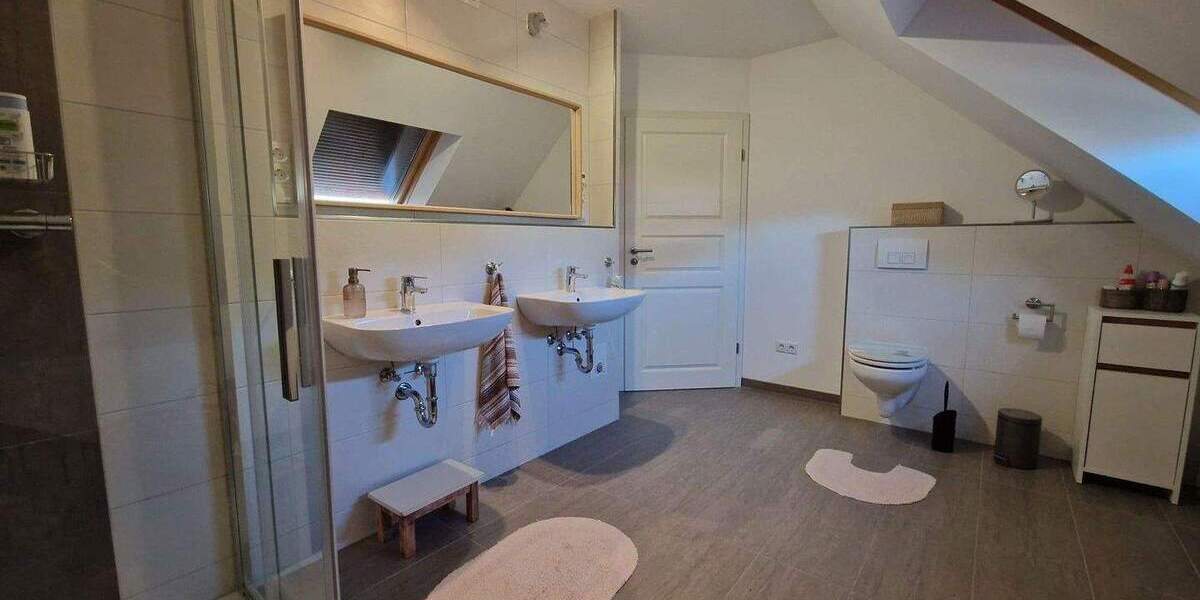 Einfamilienhaus Reckendorf Obermanndorf - 6 Zimmer, 179 m&sup2;, 585.000&euro; | Angebot:25760457