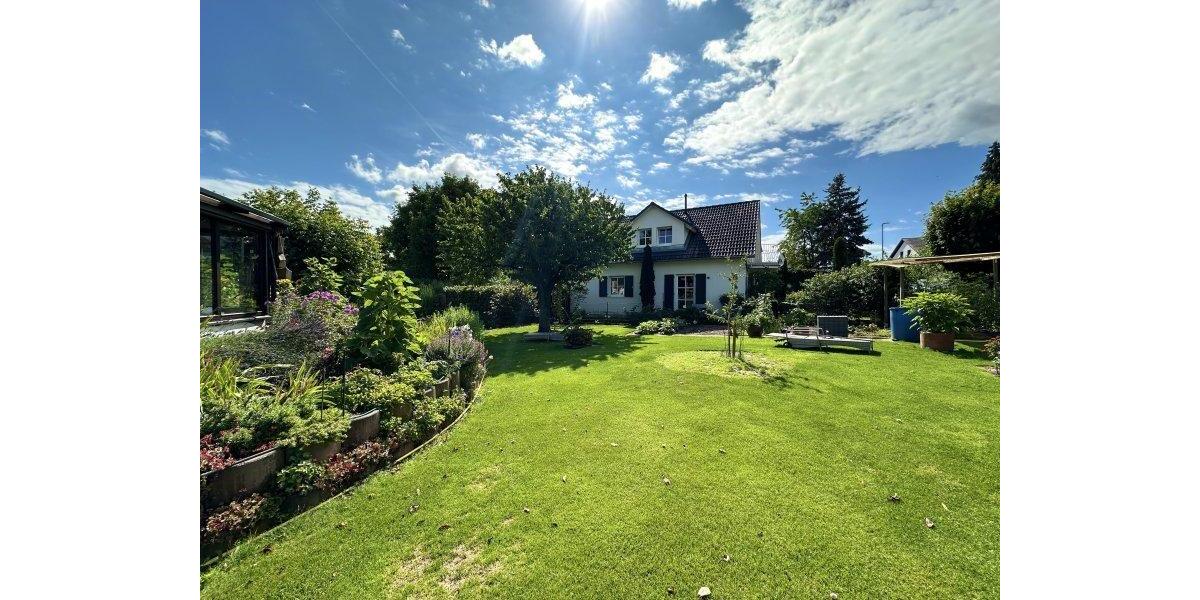 Einfamilienhaus Adelsdorf - 6 Zimmer, 172 m&sup2;, 495.000&euro; | Angebot:26124159