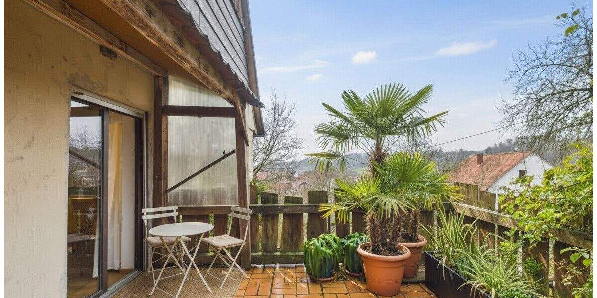 Einfamilienhaus Rentweinsdorf Sendelbach - 8 Zimmer, 268 m&sup2;, 390.000&euro; | Angebot:25696962