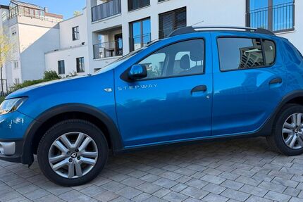Dacia Sandero 70.000 km 6.990 &euro; Bamberg 96050