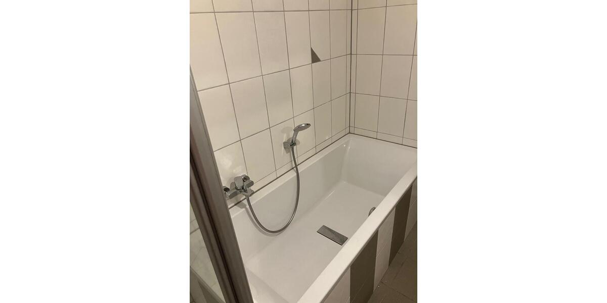 Erdgeschoßwohnung Burghaslach - 4 Zimmer, 125 m&sup2;, 750&euro; | Angebot:25451212