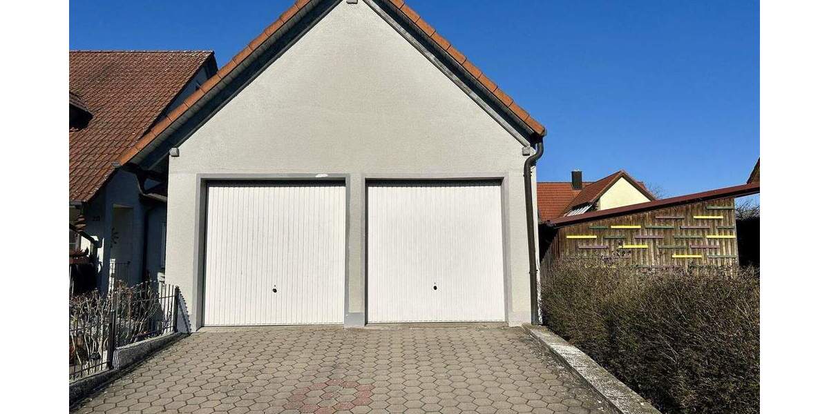 Doppelhaushälfte Pommersfelden - 5 Zimmer, 124 m&sup2;, 399.000&euro; | Angebot:25748958