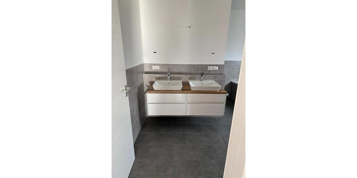 Einfamilienhaus Uehlfeld - 4 Zimmer, 144 m&sup2;, 519.000&euro; | Angebot:25049645